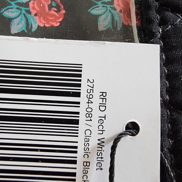 RFID wristlet by Vera Bradley - Picture 4 of 4